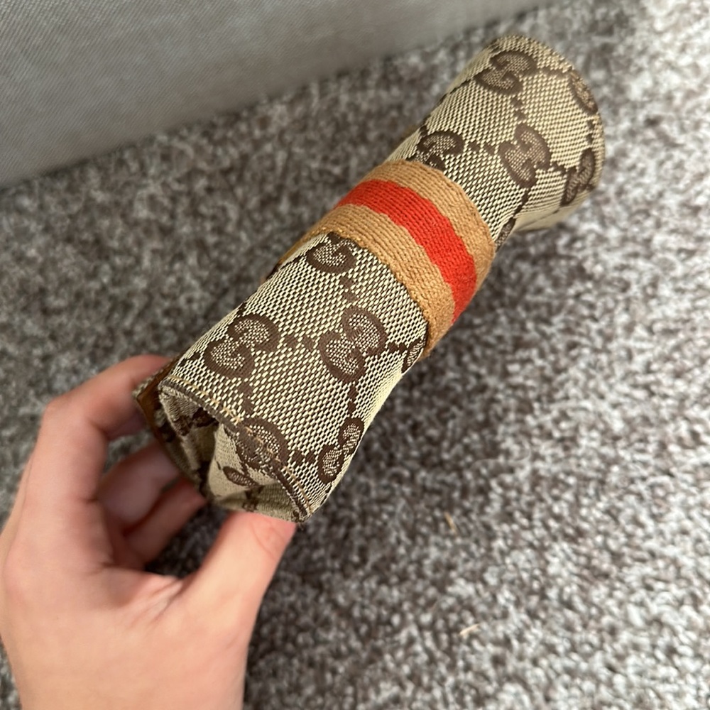 Authentic Gucci Wallet - Picture 5 of 8
